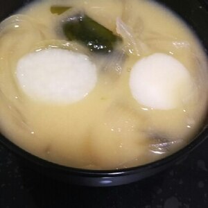 玉ねぎと里芋のお味噌汁 レシピ 作り方 By Momotarou1234 楽天レシピ 玉ねぎと里芋のお味噌汁 レシピ 作り方 By Momotarou1234 楽天レシピ